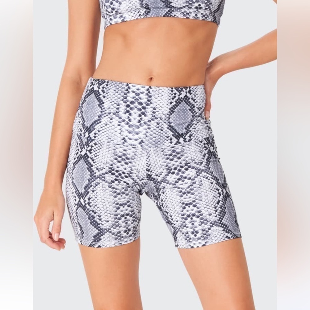 Varley Biker Shorts Albury Animal Print Bike Shorts Snakeskin Size small